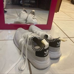 Adidas Flashback size 7.5